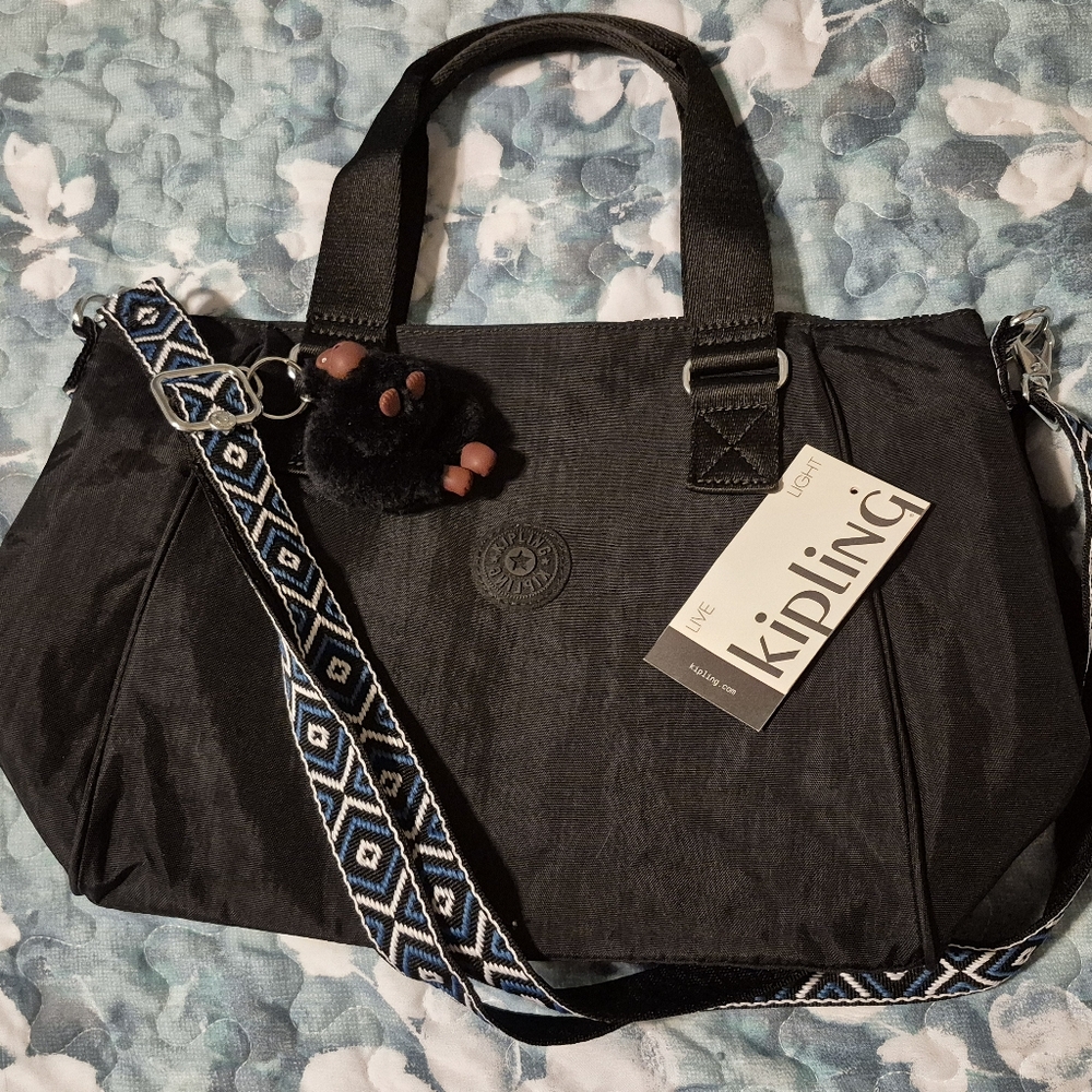 Kipling Amiel - Picture 10 of 12